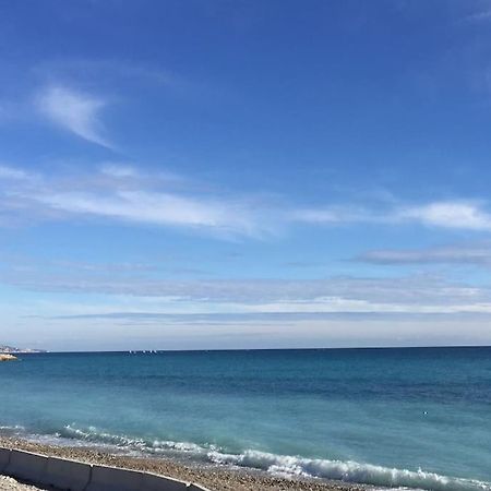 Studio 28 M2 Au Calme A Menton Buitenkant foto